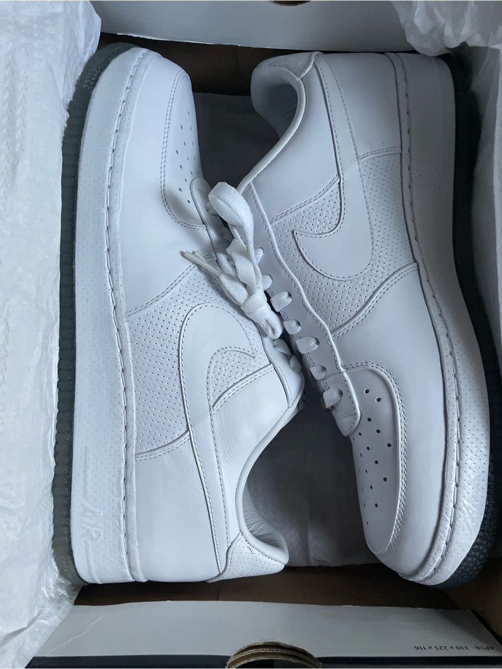 Size 11 - Nike Air Force 1 Premium Low Hamptons